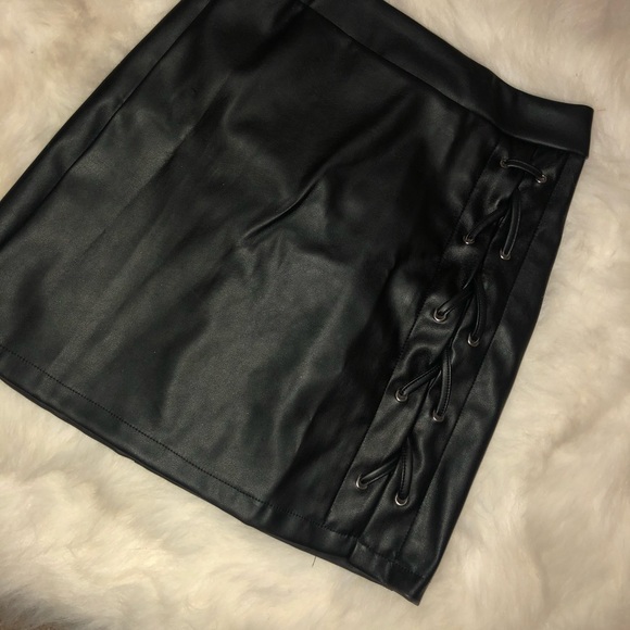 Black Leather Skirt - Picture 1 of 4
